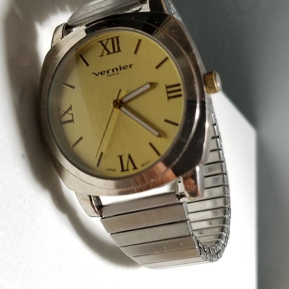 VERNIER For Men Watch Quartz Movement Silver Tone Working Excellent Condition - Picture 2 of 14